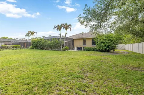 Exterior - 13720 18th Pl E, Bradenton, FL 34212 photo 12 of 13