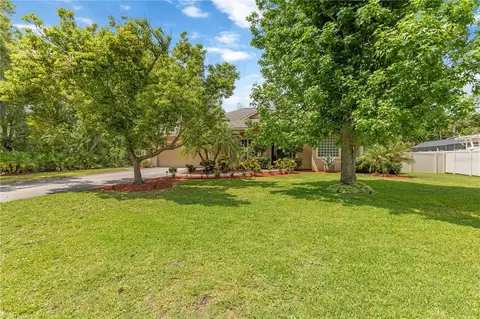 Exterior - 13720 18th Pl E, Bradenton, FL 34212 photo 10 of 13