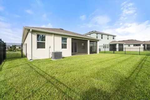 Exterior - 12423 Nantahala Run, Parrish, FL 34219 photo 6 of 13