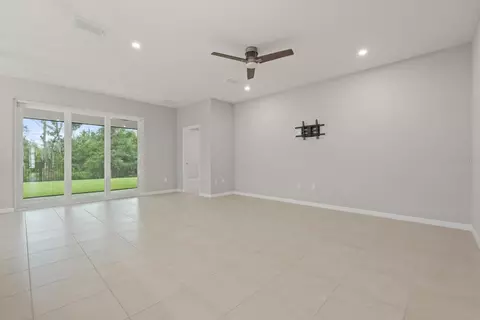 Living - 12423 Nantahala Run, Parrish, FL 34219 photo 4 of 5