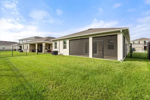 Exterior - 12423 Nantahala Run, Parrish, FL 34219 photo 5 of 13