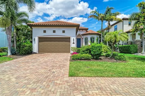 5819 Title Row Dr, Bradenton, FL 34210