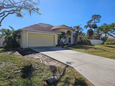 Exterior - 779 Nectar Rd, Venice, FL 34293 photo 2 of 4