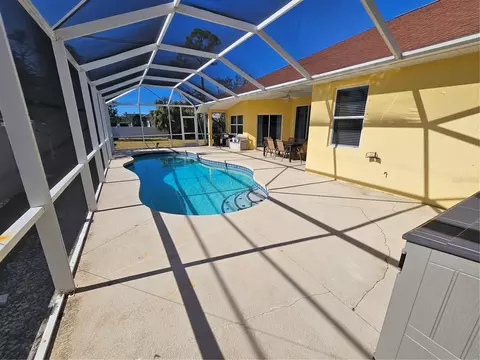 Exterior - 779 Nectar Rd, Venice, FL 34293 photo 4 of 4