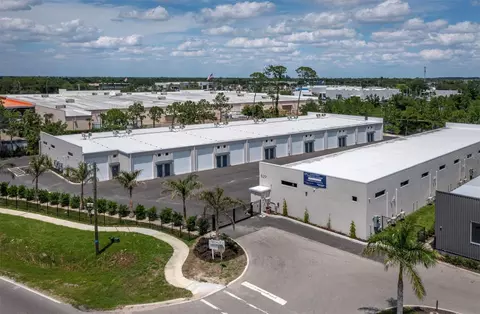 829 57th St E #1, Bradenton, FL 34208