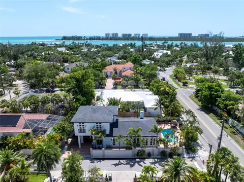 324 Siesta Dr, Sarasota, FL 34242