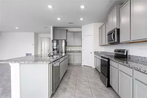 Kitchen - 12319 Nantahala Run, Parrish, FL 34219 photo 1 of 3