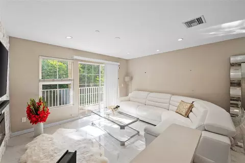 Living - 8825 White Sage Loop, Lakewood Ranch, FL 34202 photo 1 of 3
