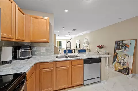 Kitchen - 8825 White Sage Loop, Lakewood Ranch, FL 34202 photo 4 of 5