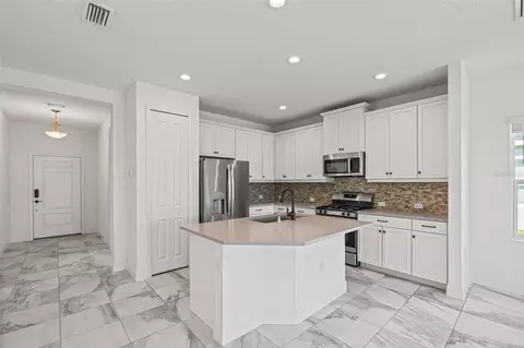 Entry Way - 14632 Barefoot Ln, Parrish, FL 34219 photo 3 of 5