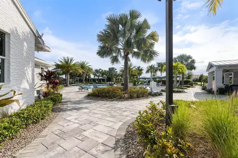 Exterior - 14632 Barefoot Ln, Parrish, FL 34219 photo 11 of 12