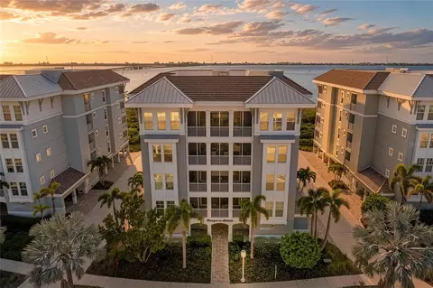 392 Aruba Cir #102, Bradenton, FL 34209