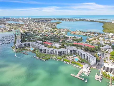 1085 Bald Eagle Dr #E210, Marco Island, FL 34145