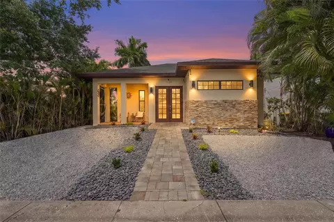 1775 7th St, Sarasota, FL 34236