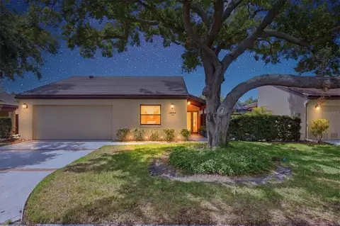 3694 Glen Oaks Manor Dr, Sarasota, FL 34232