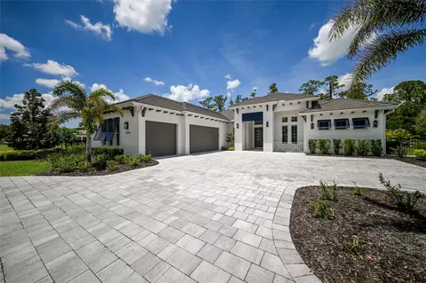 19443 Beacon Park Pl, Bradenton, FL 34202