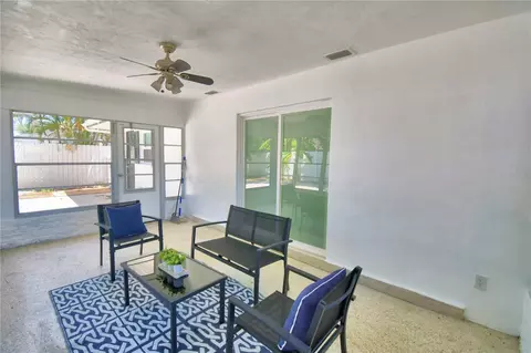 Exterior - 3553 Center Cir, Largo, FL 33774 photo 11 of 13