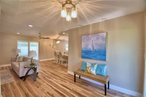 Entry Way - 3553 Center Cir, Largo, FL 33774 photo 3 of 5