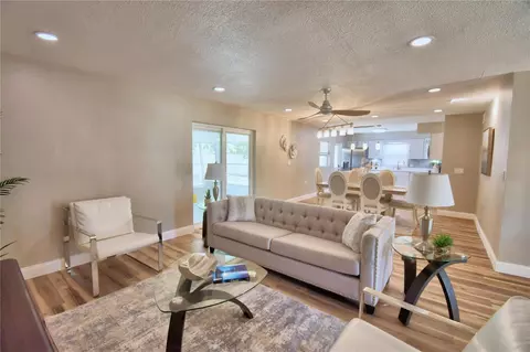 Living - 3553 Center Cir, Largo, FL 33774 photo 2 of 5