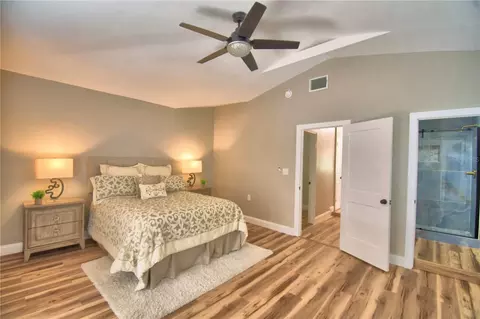Bedroom - 3553 Center Cir, Largo, FL 33774 photo 2 of 2