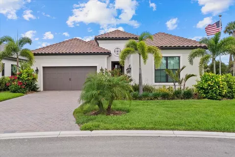 556 Bocelli Dr, Nokomis, FL 34275