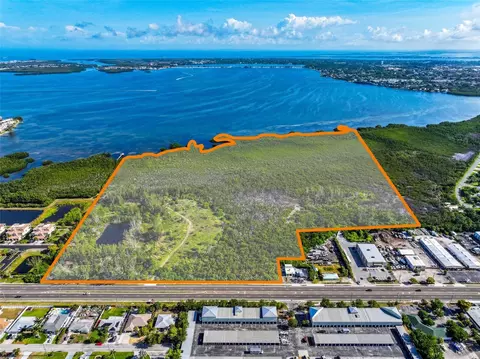 9000 Cortez Rd, Bradenton, FL 34203