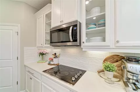 Kitchen - 4714 Roycroft Ter, Parrish, FL 34219 photo 5 of 10