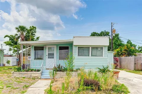 604 49th Avenue Dr W, Bradenton, FL 34207