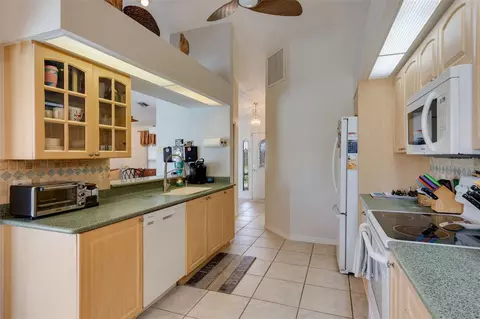 Kitchen - 154 Acalypha, Punta Gorda, FL 33955 photo 3 of 3