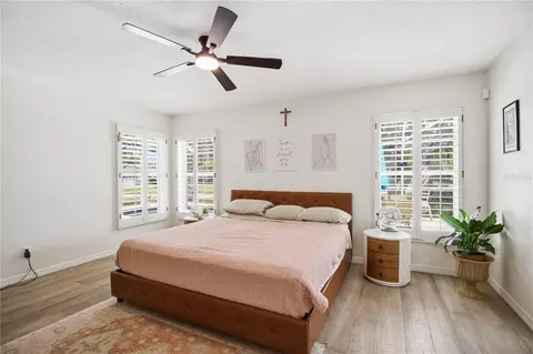 Bedroom - 11744 Shirburn Cir, Parrish, FL 34219 photo 4 of 5