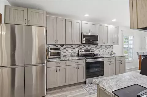 Kitchen - 11744 Shirburn Cir, Parrish, FL 34219 photo 1 of 6