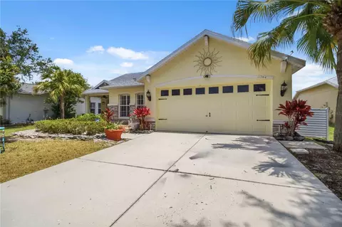 Exterior - 11744 Shirburn Cir, Parrish, FL 34219 photo 9 of 11