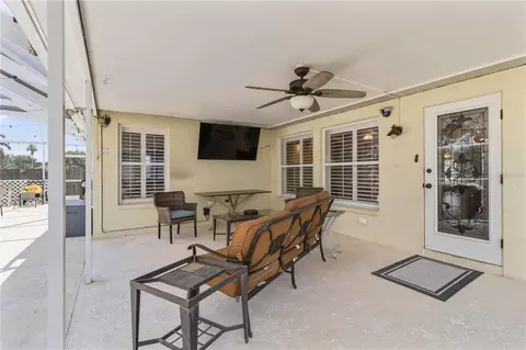 Exterior - 11744 Shirburn Cir, Parrish, FL 34219 photo 6 of 11