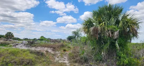 18395 NW 270th St, Okeechobee, FL 34972
