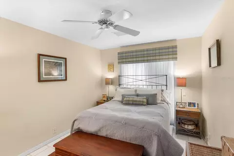 Bedroom - 204 Windward Dr, Osprey, FL 34229 photo 3 of 4