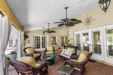 Exterior - 204 Windward Dr, Osprey, FL 34229 photo 10 of 18