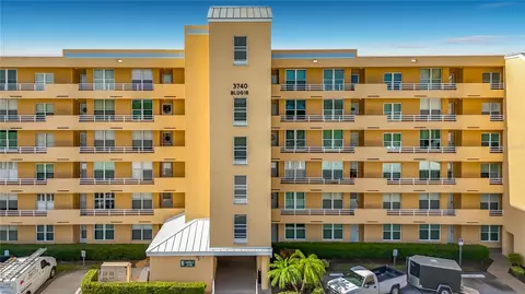 3740 Pinebrook Cir #607, Bradenton, FL 34209