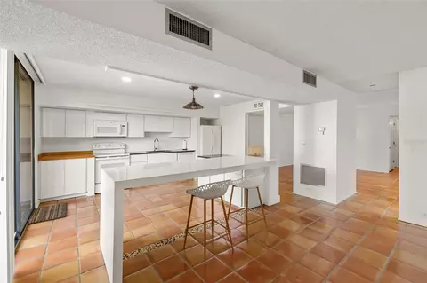 Kitchen - 754 Pine Run Dr #754, Osprey, FL 34229 photo 2 of 6