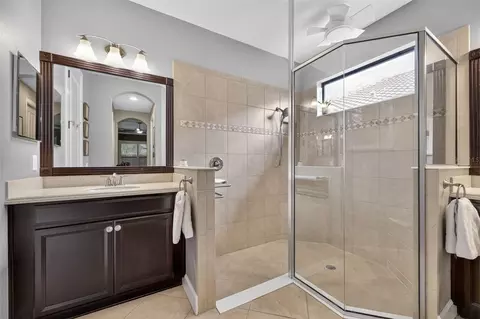 Bath - 13202 Prima Dr, Bradenton, FL 34211 photo 1 of 3