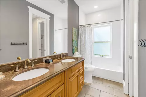 Bath - 105 4th St S, Bradenton Beach, FL 34217 photo 6 of 12