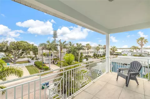 Exterior - 105 4th St S, Bradenton Beach, FL 34217 photo 4 of 14