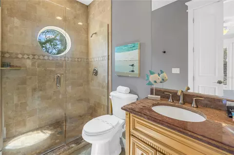 Bath - 105 4th St S, Bradenton Beach, FL 34217 photo 4 of 12