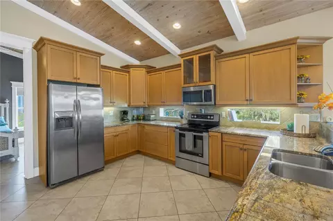 Kitchen - 105 4th St S, Bradenton Beach, FL 34217 photo 5 of 7