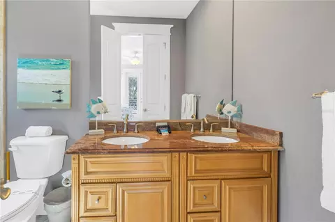 Bath - 105 4th St S, Bradenton Beach, FL 34217 photo 3 of 12