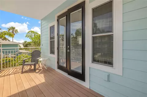 Exterior - 105 4th St S, Bradenton Beach, FL 34217 photo 6 of 14