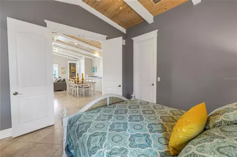 Bedroom - 105 4th St S, Bradenton Beach, FL 34217 photo 7 of 11