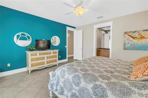 Bedroom - 105 4th St S, Bradenton Beach, FL 34217 photo 9 of 11