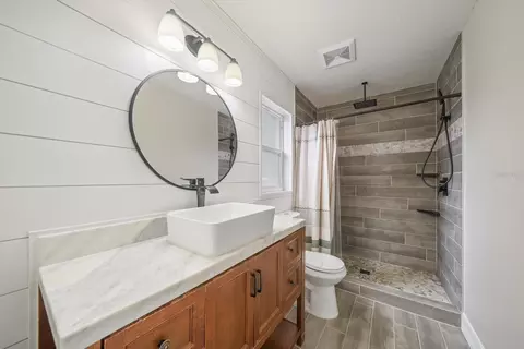 Bath - 11887 Dunster Ln, Parrish, FL 34219 photo 1 of 2