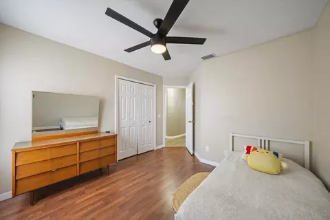Bedroom - 11887 Dunster Ln, Parrish, FL 34219 photo 3 of 6
