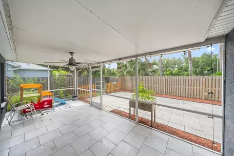 Exterior - 11887 Dunster Ln, Parrish, FL 34219 photo 5 of 10
